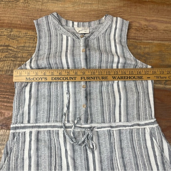 Universal threads women’s size Medium Striped Romper cotton linen look stripes - Picture 5 of 9